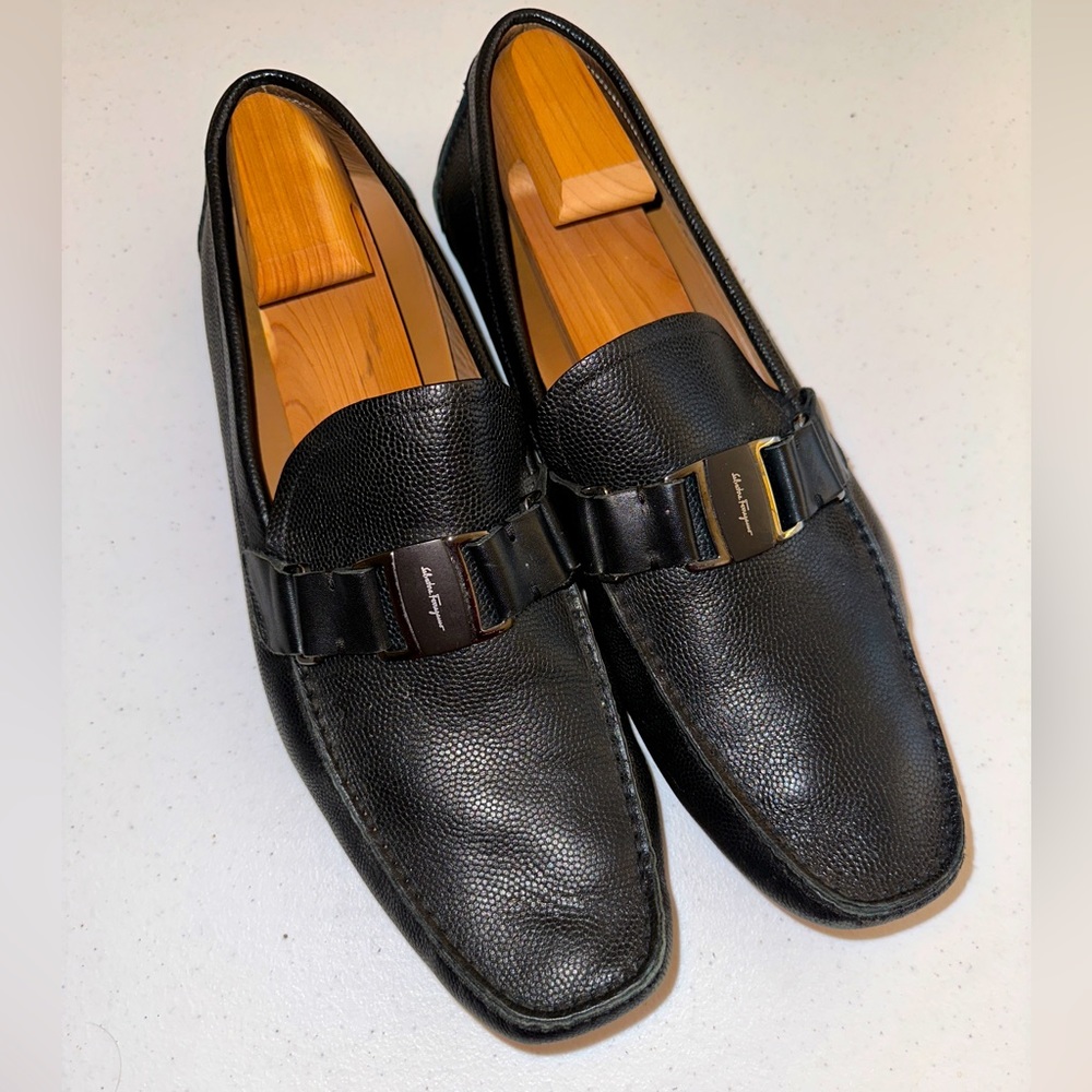 Ferragamo black pebble leather driving loafer